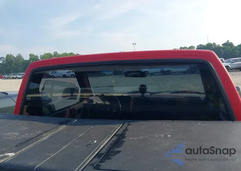 1988 Chevrolet S Truck S10 z USA, uszkodzony, nr VIN 1GCBS14R7J8140308